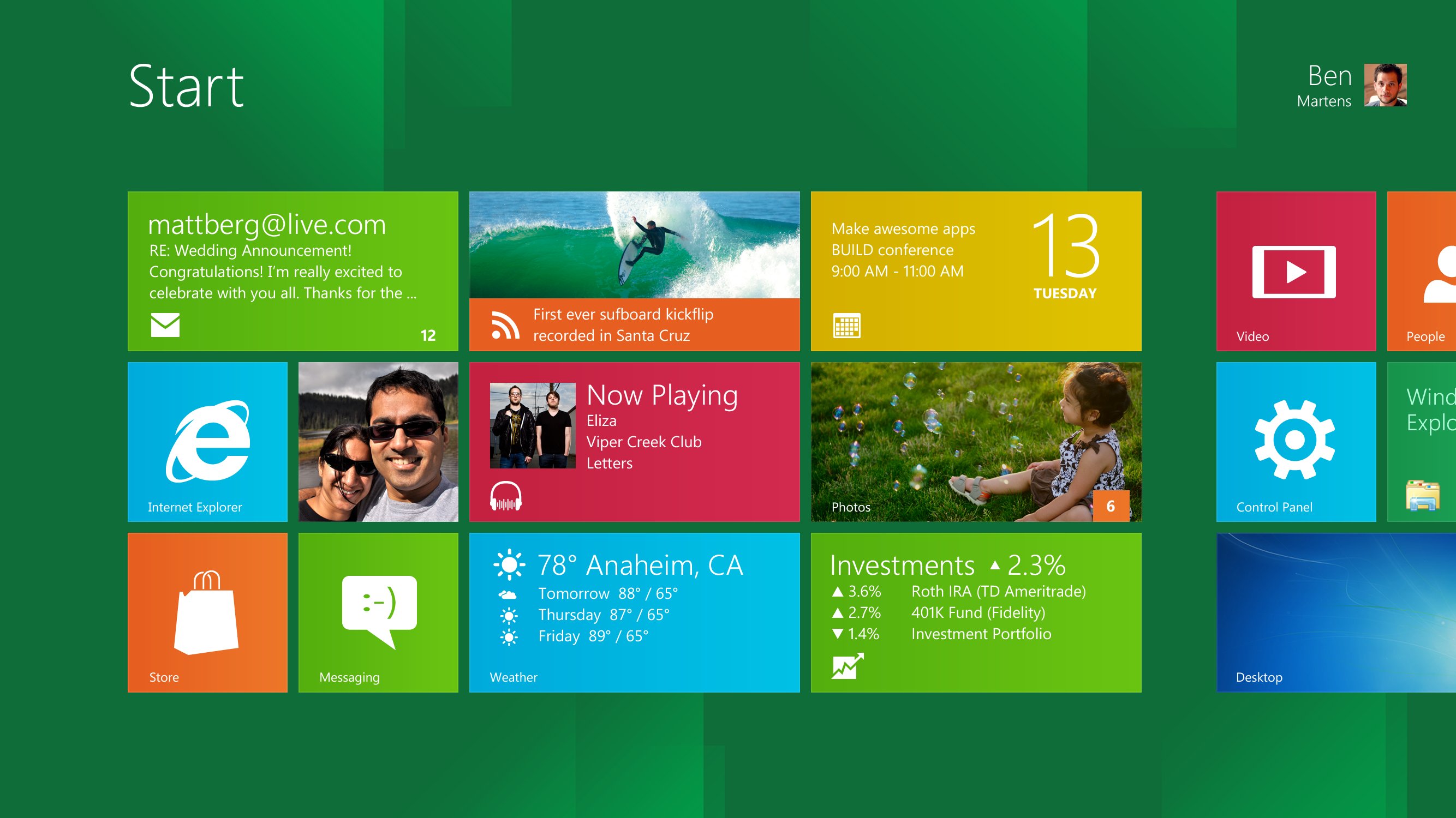 Windows 8 - plytelėmis klotas „Metro“ darbalaukis